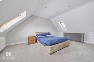 Bedroom- click for photo gallery
